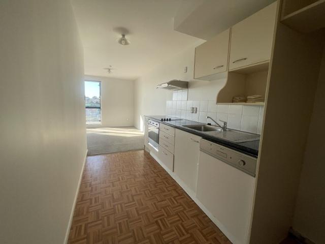 Apartment for rent in Penrose, Oroua County