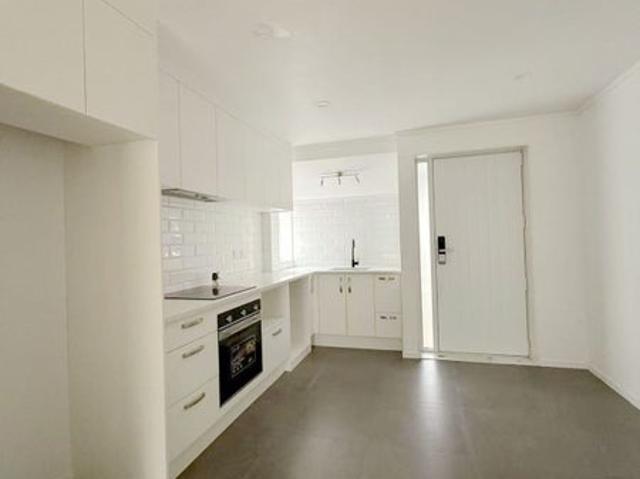 Apartment for rent in Penrose, Maungakiekie-Tāmaki
