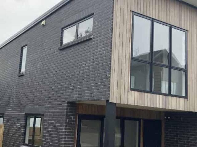 Townhouse for rent in Mount Wellington