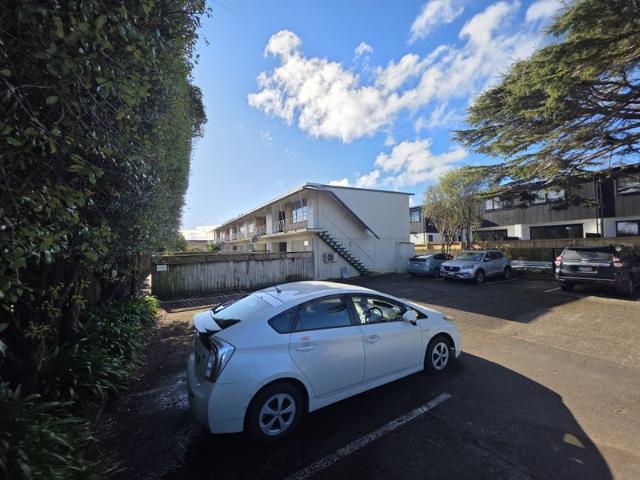 Apartment for rent in Penrose, Oroua County