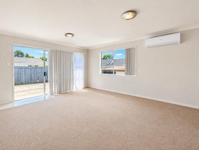 Apartment for rent in Mount Wellington, Oroua County