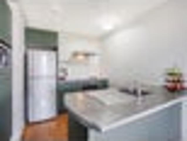 Apartment for rent in Panmure, Maungakiekie-Tāmaki