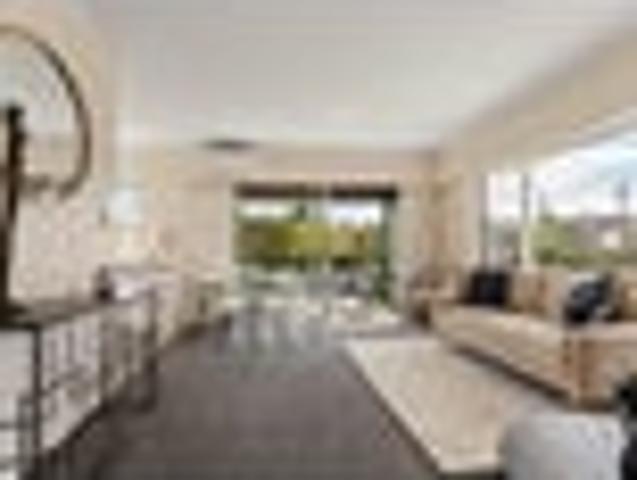 Apartment for rent in Mount Wellington, Oroua County