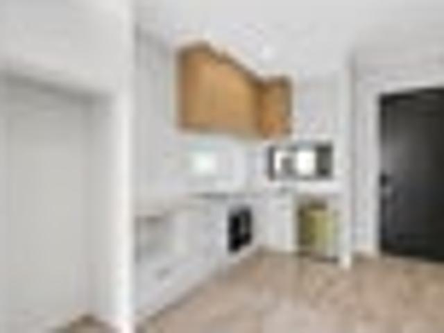 Townhouse for rent in Mount Wellington, Auckland