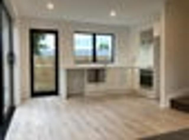 Townhouse for rent in Mount Wellington