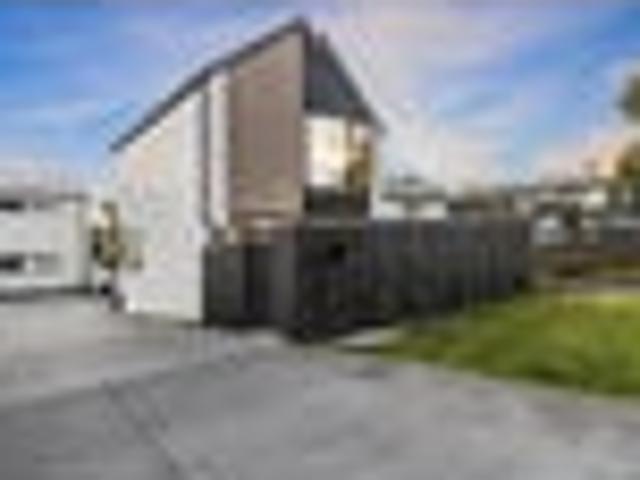 Townhouse for rent in Mount Wellington, Oroua County