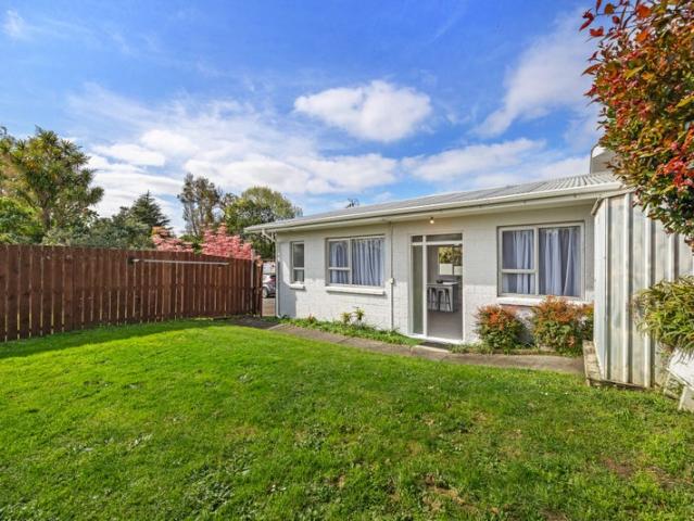 Apartment for rent in Maungakiekie-Tāmaki, Auckland