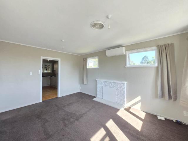House for rent in Penrose, Oroua County