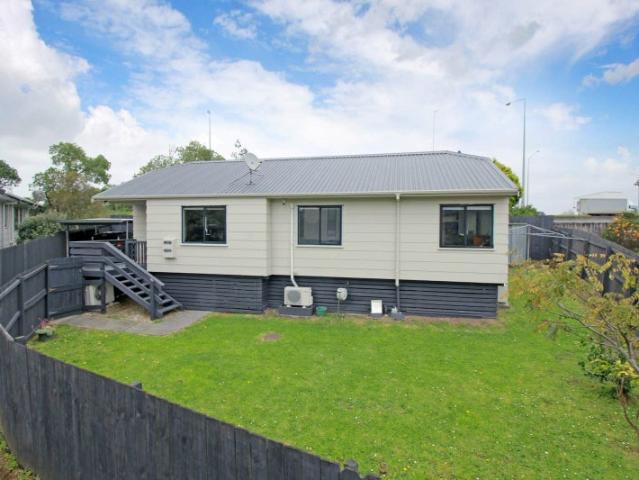 House for rent in Penrose, Oroua County