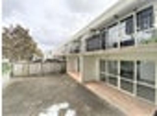Apartment for rent in Panmure, Oroua County