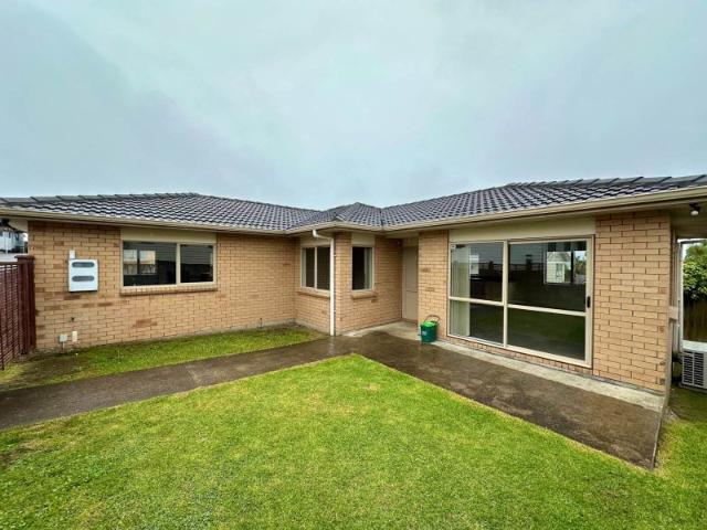 House for rent in Penrose, Oroua County