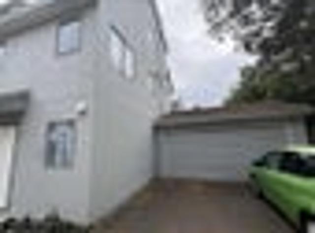 Townhouse for rent in Mount Wellington, Oroua County