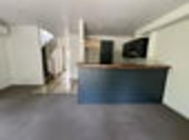 Townhouse for rent in Mount Wellington