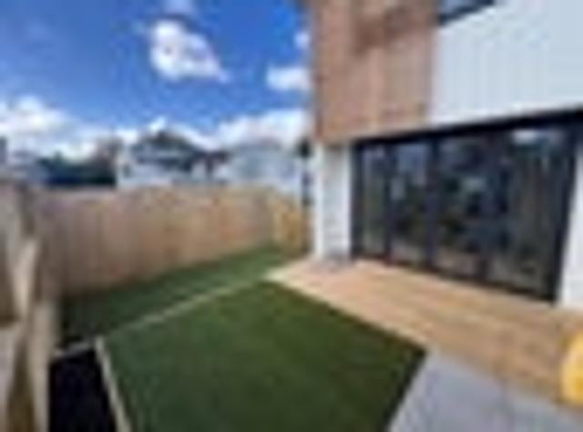 Townhouse for rent in Mount Wellington, Maungakiekie-Tāmaki