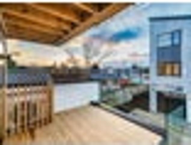 Townhouse for rent in Mount Wellington