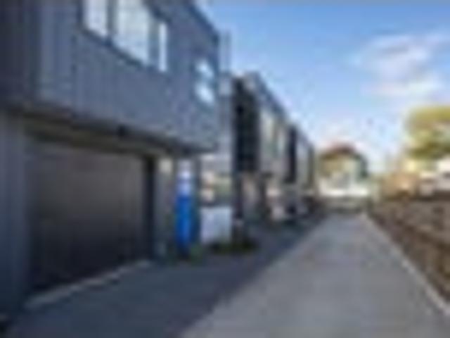 Townhouse for rent in Sylvia Park, Maungakiekie-Tāmaki