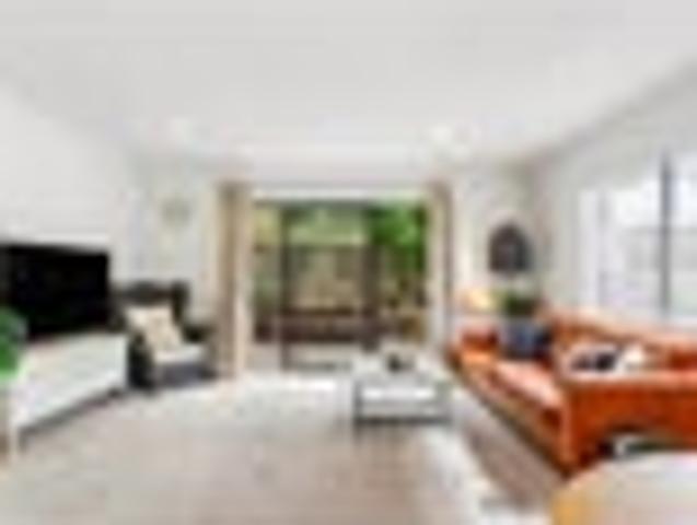 Townhouse for rent in Mount Wellington, Oroua County