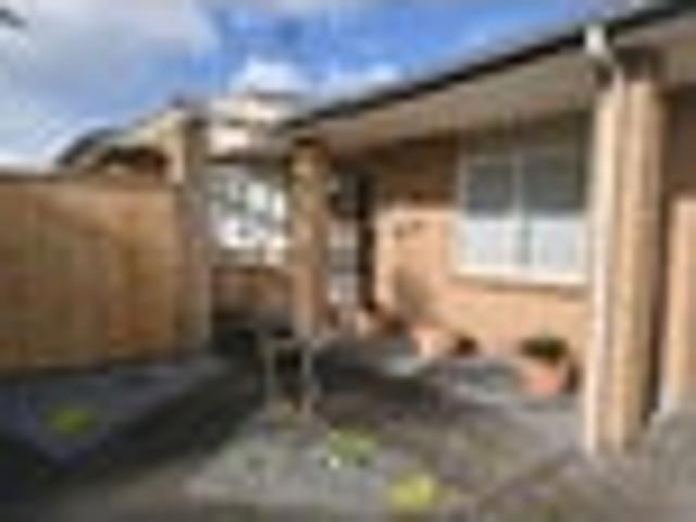 Townhouse for rent in Mount Wellington, Oroua County