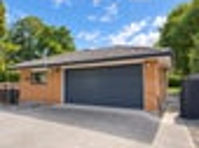 Townhouse for rent in Mount Wellington, Oroua County