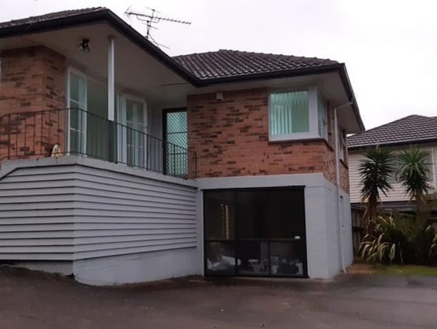 House for rent in Penrose, Oroua County