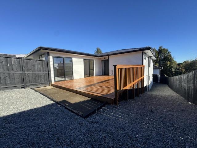 House for rent in Penrose, Oroua County