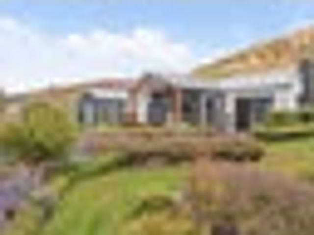 House for sale in Otakou