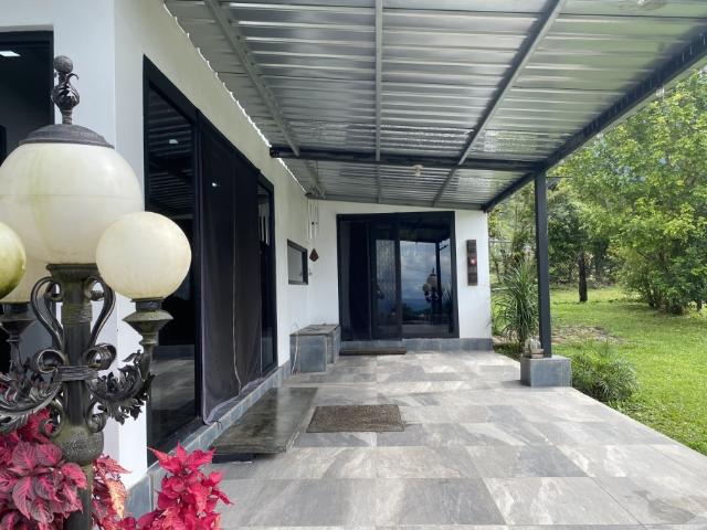 Mountain Comfort Meets Nature’s Beauty