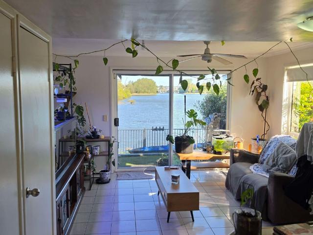 Room for rent in Kings Creek, Queensland