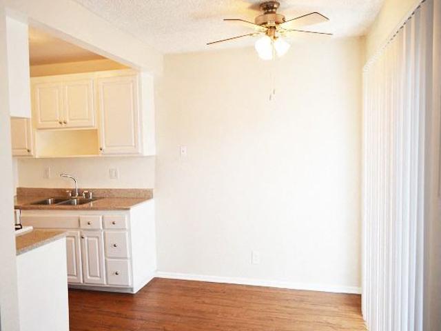 Apartment for rent in Upland, California