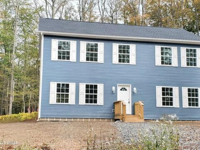 House for sale in Canadensis, Pennsylvania