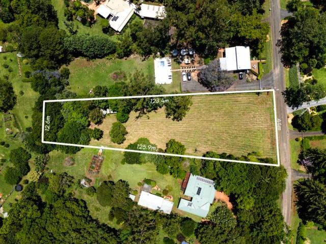 Land for sale in Tamborine Mountain, Queensland
