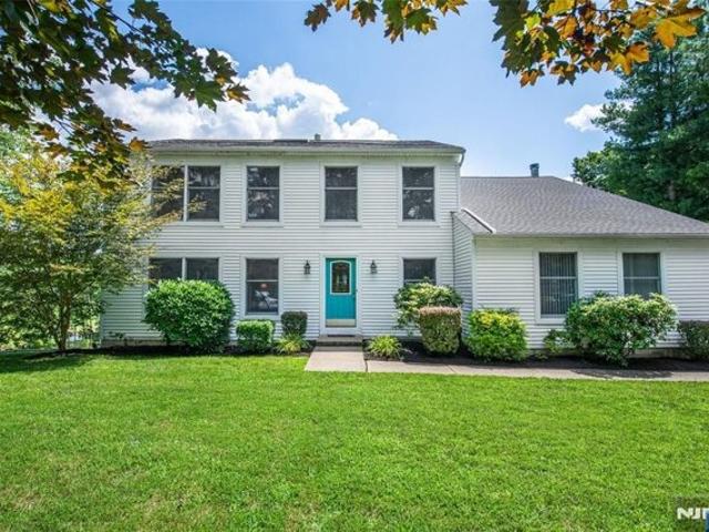 House for sale in Lincoln Park