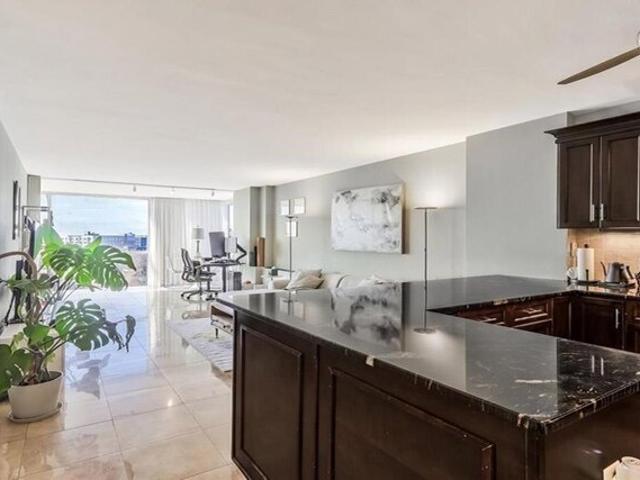 Condo for sale in Hudson, New Jersey