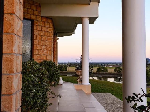 Cottage for sale in Devereux Creek, Queensland