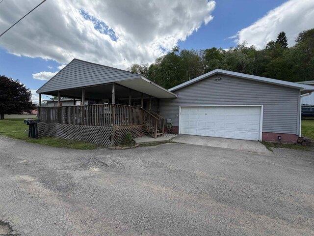 House for sale in Elkins, West Virginia