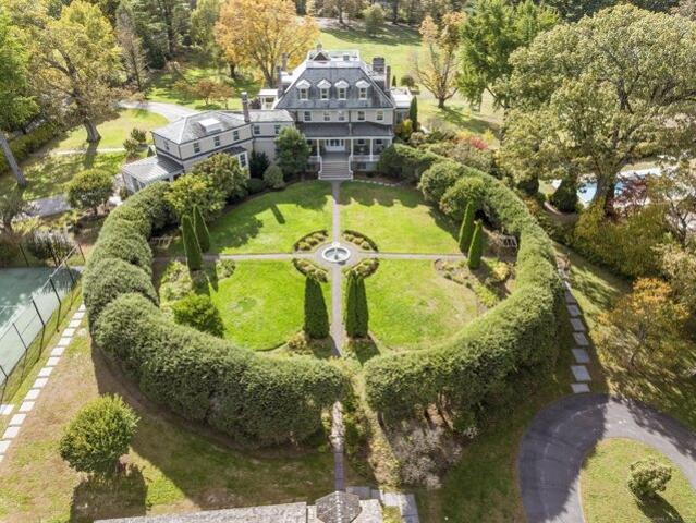 House for sale in Farmington, Connecticut