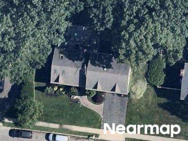 House for sale in Lakewood