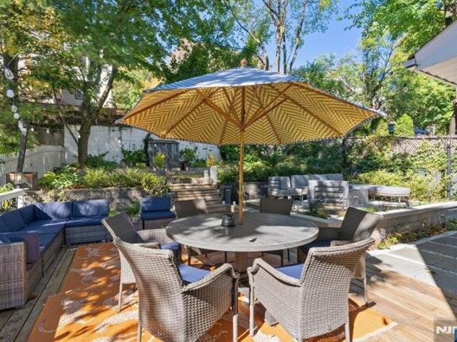 House for sale in Clifton, New Jersey