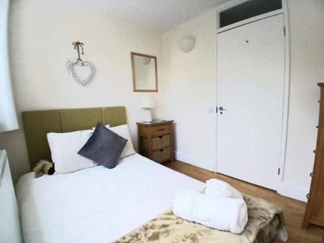 House for rent in Clewer Village, Windsor