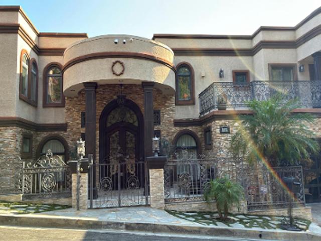 House for sale in Studio City Neighborhood Council District, Canoga Park