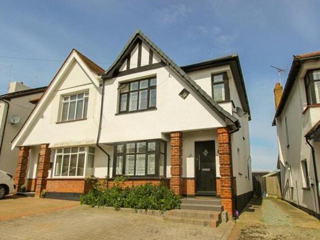 House for sale in Alton Barnes, Essex