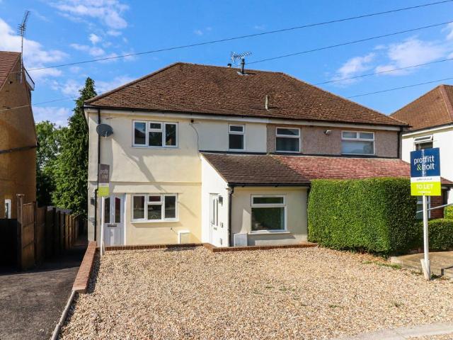House for rent in Highfield, Pouchen End