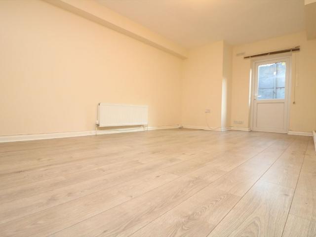 Apartment for rent in Brownswood Park, Stoke Newington