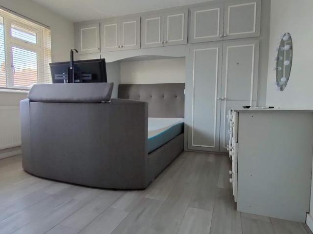 House for rent in Thamesmead, Greater London