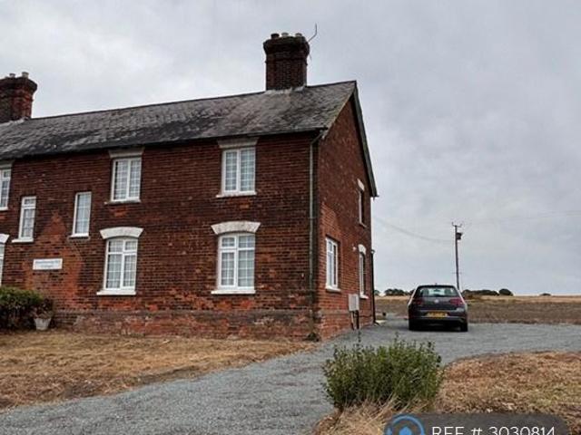 House for rent in Navestock Side, Essex
