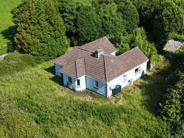 Farm for sale in Lecarrow