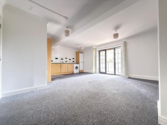Apartment for rent in Swanscombe and Greenhithe, Monks Orchard