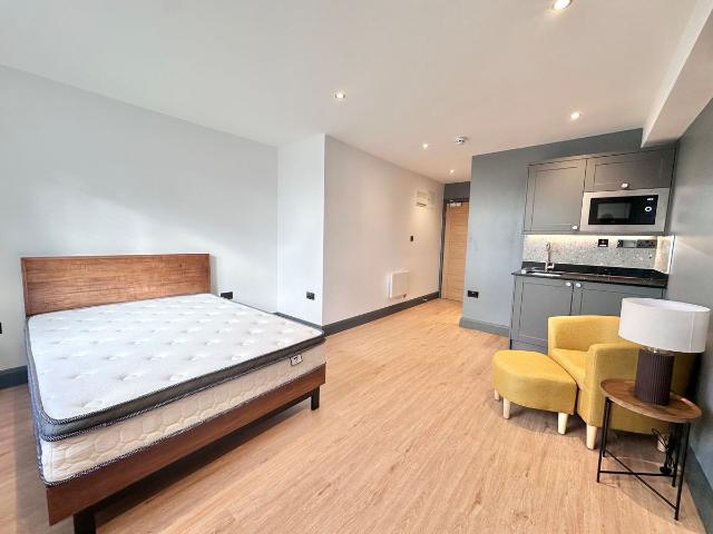 Studio for rent in Swanscombe and Greenhithe, Monks Orchard