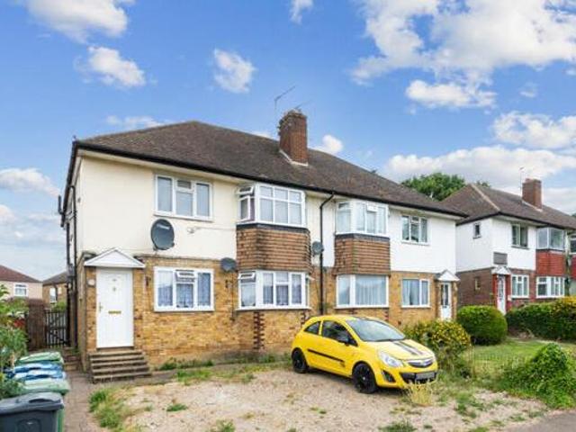 House for sale in Little Stanmore, Greater London