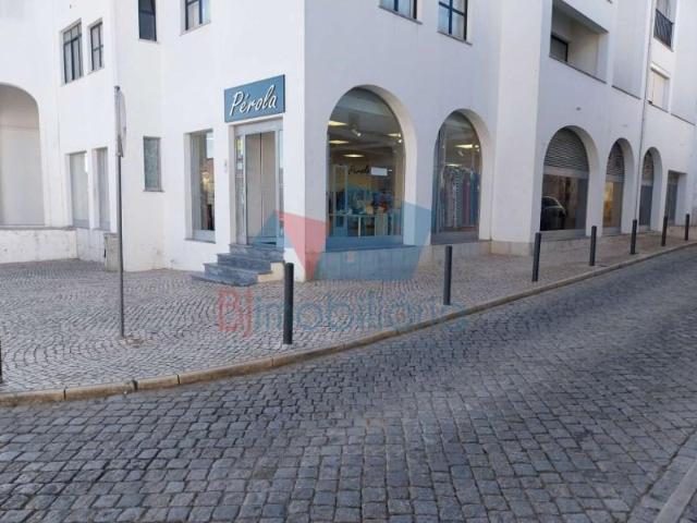 Loja venda em Mourã, Beja